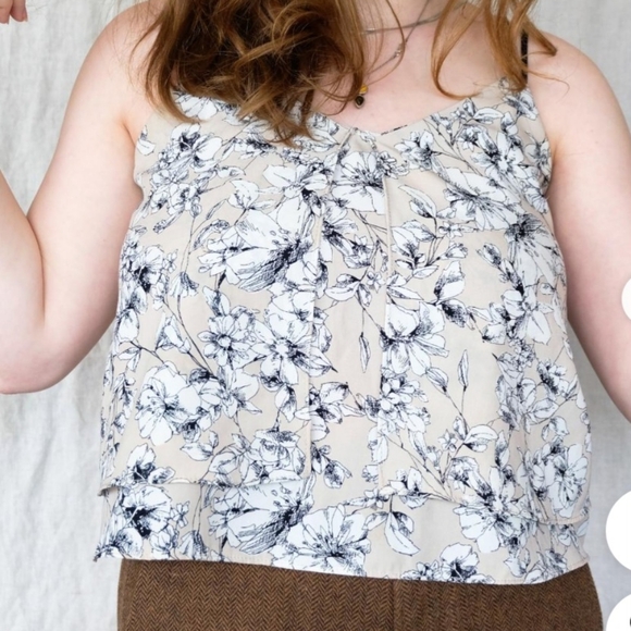 Guess tank top size S - Picture 2 of 4